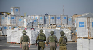 La carne vuelve a Gaza tras seis meses; escasez y alto precio persisten La carne vuelve a Gaza tras seis meses; escasez y alto precio persisten