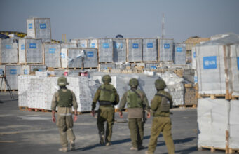 La carne vuelve a Gaza tras seis meses; escasez y alto precio persisten La carne vuelve a Gaza tras seis meses; escasez y alto precio persisten
