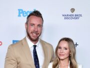 Kristen Bell desata críticas por una publicación de aniversario controversial sobre Dax Shepard Kristen Bell desata críticas por una publicación de aniversario controversial sobre Dax Shepard