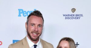 Kristen Bell desata críticas por una publicación de aniversario controversial sobre Dax Shepard Kristen Bell desata críticas por una publicación de aniversario controversial sobre Dax Shepard