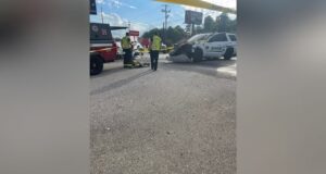 Agente del Sheriff de Jefferson acusado de agresión tras un accidente con varios vehículos Agente del Sheriff de Jefferson acusado de agresión tras un accidente con varios vehículos