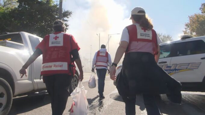 Alimentos, ropa, apoyo mental disponible para víctimas de incendio Alimentos, ropa, apoyo mental disponible para víctimas de incendio