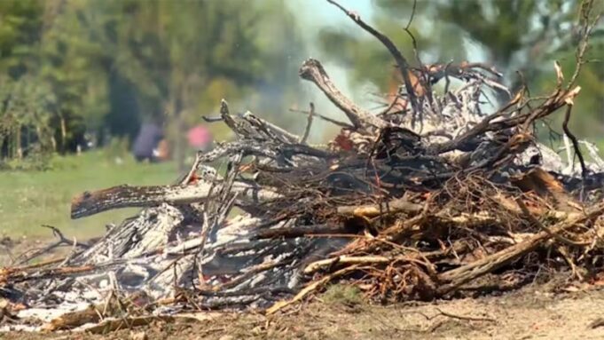 El Departamento de Bomberos de Moody levanta la prohibición de quemas al aire libre El Departamento de Bomberos de Moody levanta la prohibición de quemas al aire libre