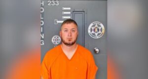 Ex oficial de policía de Centre sentenciado por un cargo federal de drogas y plantación de pruebas Ex oficial de policía de Centre sentenciado por un cargo federal de drogas y plantación de pruebas