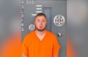 Ex oficial de policía de Centre sentenciado por un cargo federal de drogas y plantación de pruebas Ex oficial de policía de Centre sentenciado por un cargo federal de drogas y plantación de pruebas