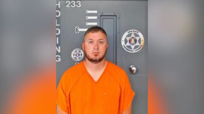 Ex oficial de policía de Centre sentenciado por un cargo federal de drogas y plantación de pruebas Ex oficial de policía de Centre sentenciado por un cargo federal de drogas y plantación de pruebas