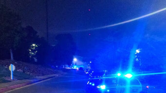 Hombre de 20 años muere a tiros en Birmingham el lunes por la noche Hombre de 20 años muere a tiros en Birmingham el lunes por la noche