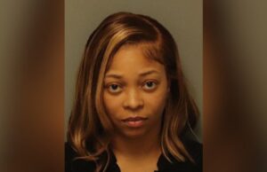 Mujer acusada de robar dinero de la Junta Escolar de Midfield Mujer acusada de robar dinero de la Junta Escolar de Midfield