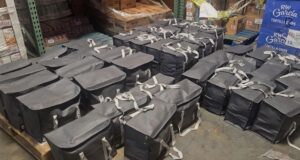 Organización sin fines de lucro ofrece cajas de comida gratis para empleados federales con licencia Organización sin fines de lucro ofrece cajas de comida gratis para empleados federales con licencia