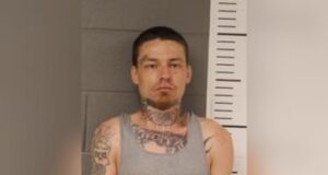 Persecución a alta velocidad deja herido a un agente de Rainbow City Persecución a alta velocidad deja herido a un agente de Rainbow City