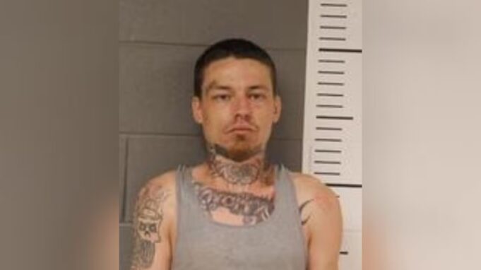 Persecución a alta velocidad deja herido a un agente de Rainbow City Persecución a alta velocidad deja herido a un agente de Rainbow City