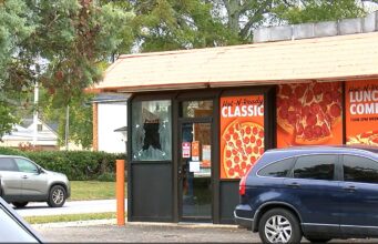 Policía de Anniston realiza arresto en tiroteo de Little Caesars Policía de Anniston realiza arresto en tiroteo de Little Caesars