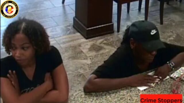 Se buscan dos personas por robo de propiedad en un banco de Hoover