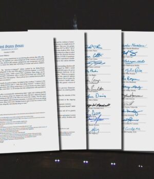 Senadores de Alabama firman carta solicitando restricciones al aborto con medicamentos Senadores de Alabama firman carta solicitando restricciones al aborto con medicamentos