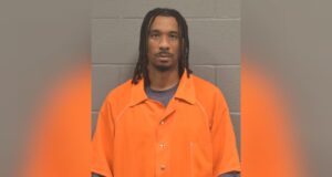 Sospechoso de robo de auto arrestado tras persecución policial en Homewood Sospechoso de robo de auto arrestado tras persecución policial en Homewood