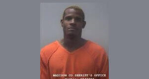 Un hombre de Huntsville enfrenta cargos después de una semana de robos Un hombre de Huntsville enfrenta cargos después de una semana de robos