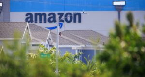 Amazon planea despedir hasta 30.000 empleados en Estados Unidos Amazon planea despedir hasta 30.000 empleados en Estados Unidos