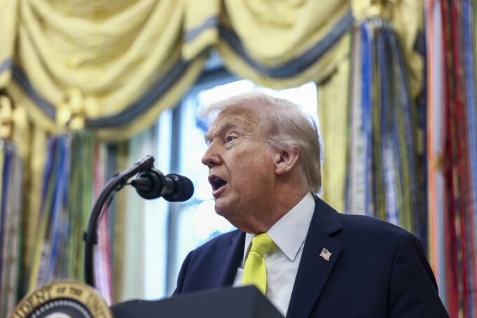 Denuncian al Gobierno Trump por “vigilancia ideológica” de redes sociales de inmigrantes Denuncian al Gobierno Trump por "vigilancia ideológica" de redes sociales de inmigrantes