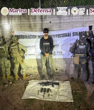 Detienen en Sinaloa a mexicano con armas y explosivos, ligado a Los Chapitos Detienen en Sinaloa a mexicano con armas y explosivos, ligado a Los Chapitos
