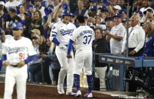 Dodgers alcanzan Serie Mundial por segundo año seguido, un logro consecutivo Dodgers alcanzan Serie Mundial por segundo año seguido, un logro consecutivo