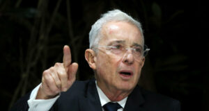 El expresidente Uribe, absuelto de todos los cargos en su juicio El expresidente Uribe, absuelto de todos los cargos en su juicio