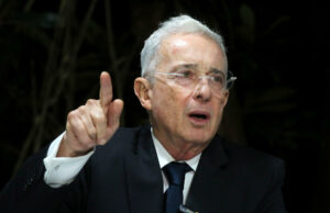 El expresidente Uribe, absuelto de todos los cargos en su juicio El expresidente Uribe, absuelto de todos los cargos en su juicio