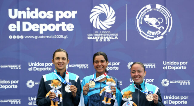 Honduras y Costa Rica dominan el tenis centroamericano, ganando la medalla de oro Honduras y Costa Rica dominan el tenis centroamericano, ganando la medalla de oro