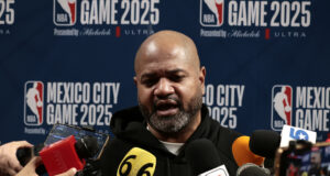 John-Blair Bickerstaff dice que mexicanos amarán a los Pistons John-Blair Bickerstaff dice que mexicanos amarán a los Pistons