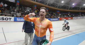 Lavreysen campeón mundial de keirin; Quintero sin podio por caída Lavreysen campeón mundial de keirin; Quintero sin podio por caída