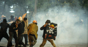 Marcha en Lima deja 55 policías heridos, 20 civiles lesionados y 10 detenidos Marcha en Lima deja 55 policías heridos, 20 civiles lesionados y 10 detenidos