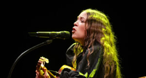 Natalia Lafourcade lanza ‘La Cometierra’, canción principal de serie sobre desaparecidos Natalia Lafourcade lanza ‘La Cometierra’, canción principal de serie sobre desaparecidos