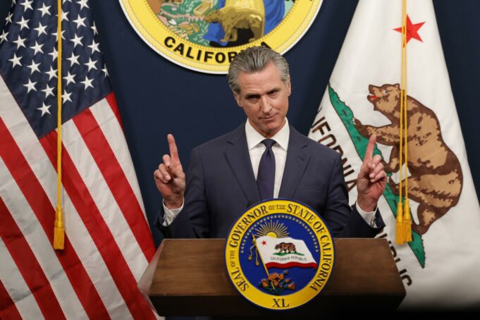 Newsom demandará a Trump si envía tropas federales a San Francisco Newsom demandará a Trump si envía tropas federales a San Francisco