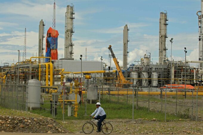 ONG acusa de oscuro al Gobierno mexicano por yacimientos de gas que utilizan ‘fracking’ ONG acusa de oscuro al Gobierno mexicano por yacimientos de gas que utilizan 'fracking'