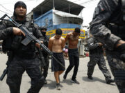 Operación antidrogas en Río deja al menos 64 muertos y 81 detenidos en favelas Operación antidrogas en Río deja al menos 64 muertos y 81 detenidos en favelas