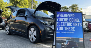 Pepper Place albergará una exhibición gratuita de vehículos eléctricos el sábado Pepper Place albergará una exhibición gratuita de vehículos eléctricos el sábado