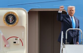 Trump abandona Japón rumbo a Corea del Sur centrado en temas comerciales Trump abandona Japón rumbo a Corea del Sur centrado en temas comerciales
