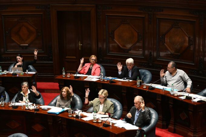 Uruguay aprueba eutanasia tras aborto, matrimonio igualitario y la Ley Trans Uruguay aprueba eutanasia tras aborto, matrimonio igualitario y la Ley Trans