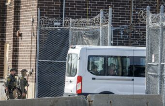 Jueza de Chicago veta uso de fuerza migratoria contra manifestantes pacíficos Jueza de Chicago veta uso de fuerza migratoria contra manifestantes pacíficos