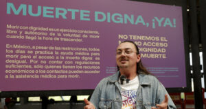 Lucha por eutanasia en México se hace visible en el metro de la capital Lucha por eutanasia en México se hace visible en el metro de la capital