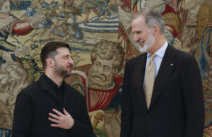 Felipe VI reafirma a Zelenski apoyo total y duradero de España a Ucrania Felipe VI reafirma a Zelenski apoyo total y duradero de España a Ucrania