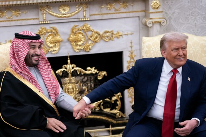 Trump designa a Arabia Saudí aliado militar clave fuera de la OTAN Trump designa a Arabia Saudí aliado militar clave fuera de la OTAN