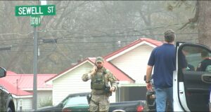 Agente de Etowah herido de bala ejecutando orden judicial se recupera en casa Agente de Etowah herido de bala ejecutando orden judicial se recupera en casa