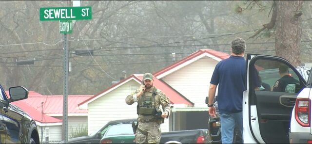 Agente de Etowah herido de bala ejecutando orden judicial se recupera en casa