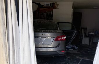 Automóvil impacta la fachada de un apartamento en el condado de Chilton Automóvil impacta la fachada de un apartamento en el condado de Chilton