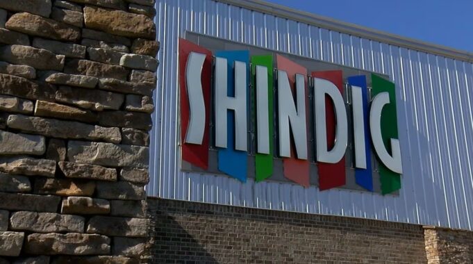 Bolos de las Olimpiadas Especiales en Shindig en Tuscaloosa Bolos de las Olimpiadas Especiales en Shindig en Tuscaloosa