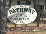 El Ayuntamiento de Owens Cross Roads debatirá el futuro del centro Pathway el jueves El Ayuntamiento de Owens Cross Roads debatirá el futuro del centro Pathway el jueves