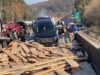 La I-65 reabrió tras un accidente múltiple con un camión que transportaba madera La I-65 reabrió tras un accidente múltiple con un camión que transportaba madera