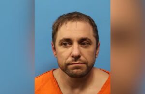 La policía de Alabaster arresta a un hombre por robar en casas de personas fallecidas La policía de Alabaster arresta a un hombre por robar en casas de personas fallecidas