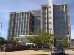 Trabajadores federales recibirán cheques de pago tras el fin del cierre del gobierno Trabajadores federales recibirán cheques de pago tras el fin del cierre del gobierno