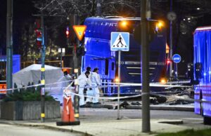Autobús atropella personas en Estocolmo dejando varios muertos y heridos Autobús atropella personas en Estocolmo dejando varios muertos y heridos